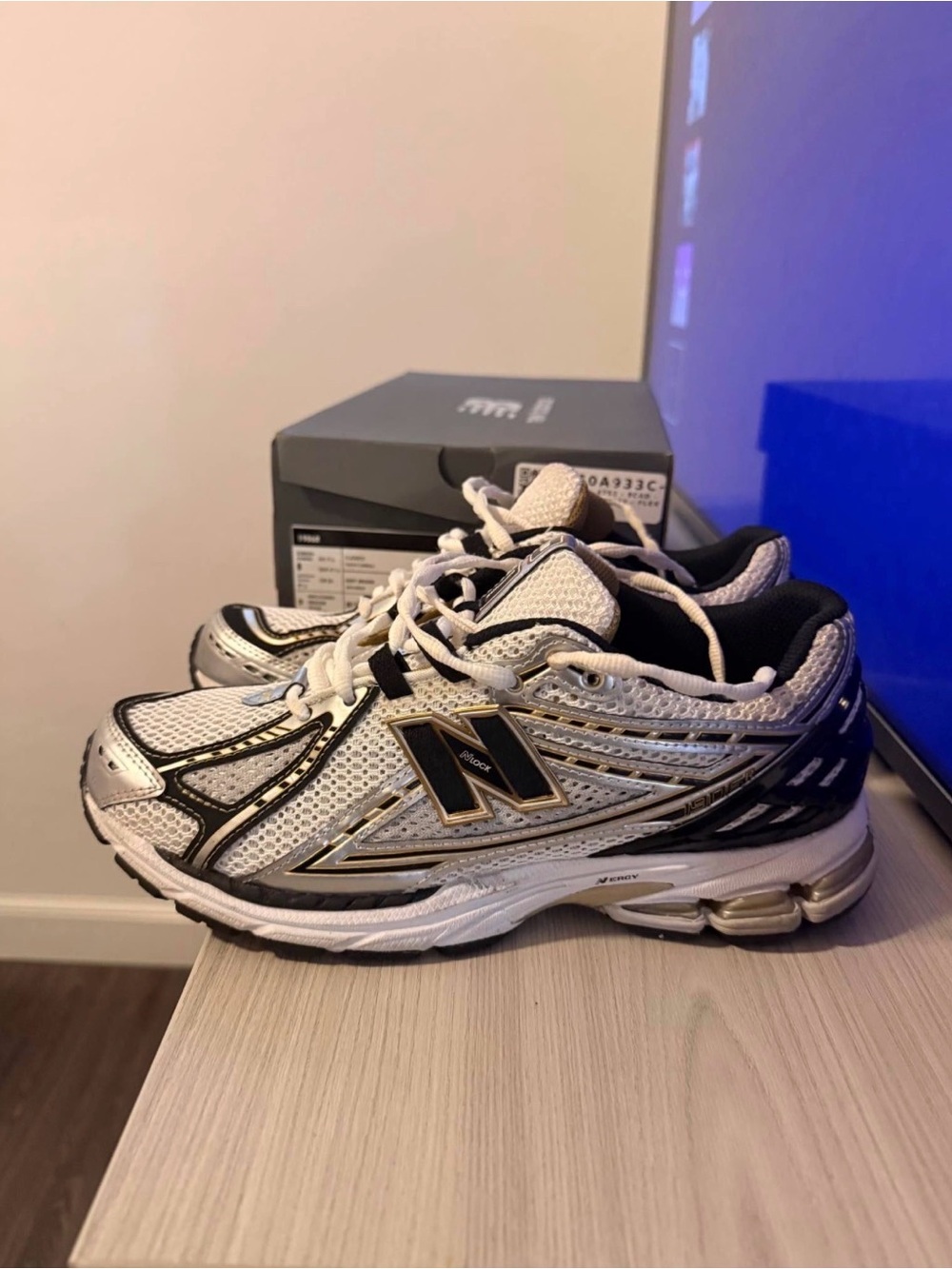 New Balance 1906 R